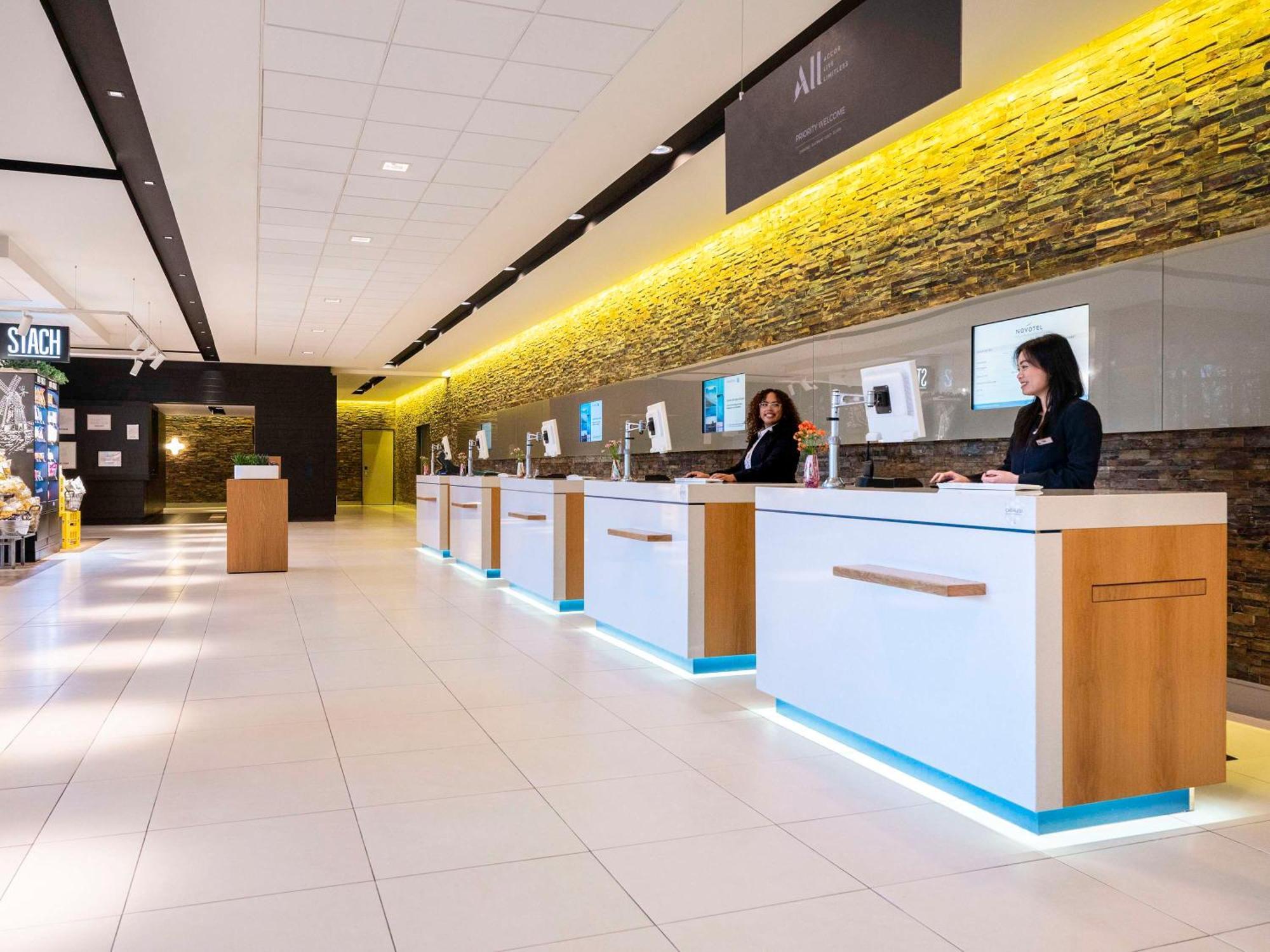 Novotel Amsterdam City Esterno foto